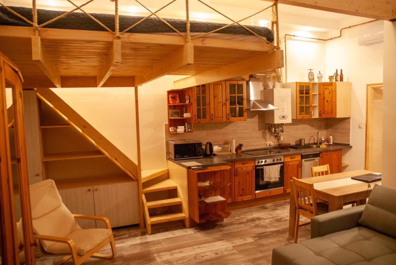 Western Apartman — Fotók 1